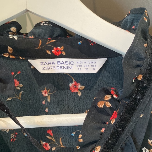 Zara Floral Dress - Picture 2 of 3